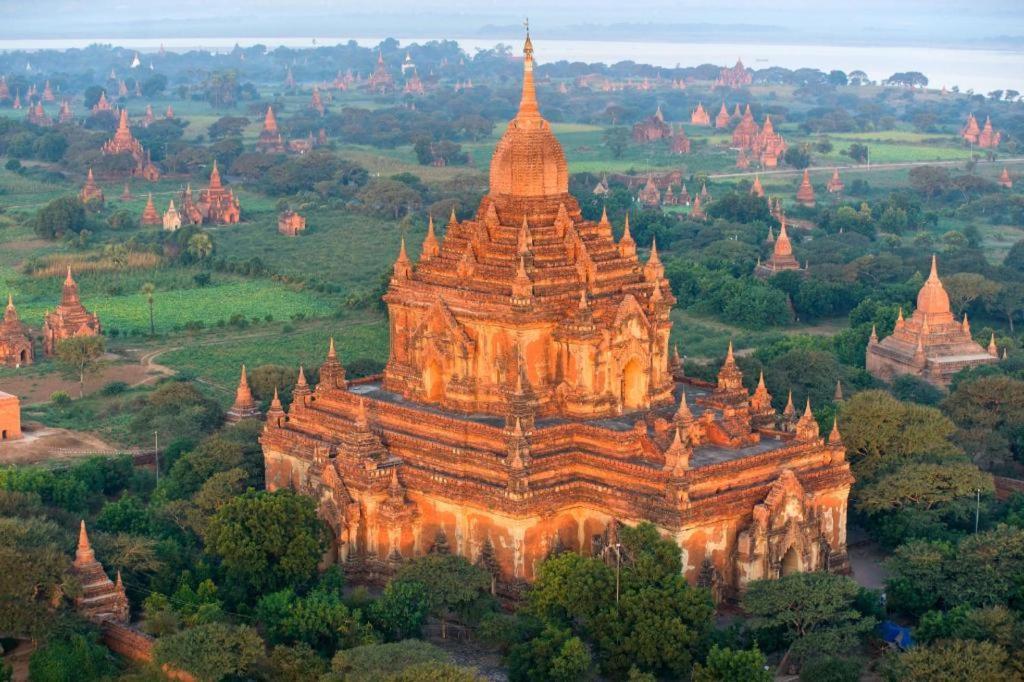 Zfreeti Hotel Nyaung-U Экстерьер фото